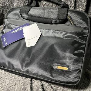 NEW Black Targus Meridian 12 Carrying Case Messenger Bag ONT333US-04 Ipad Galaxy